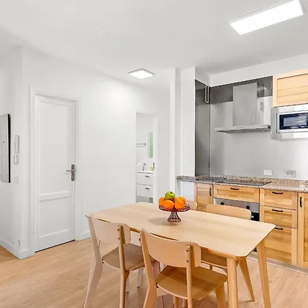 Elegant With Private Workspace Appartement *