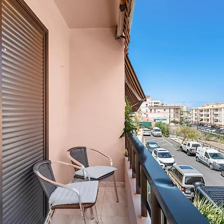 Appartement Elegant With Private Workspace *