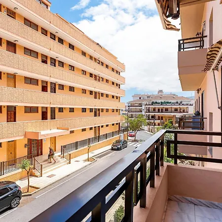 Elegant With Private Workspace Candelaria