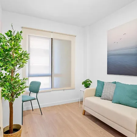 Appartement Elegant With Private Workspace *
